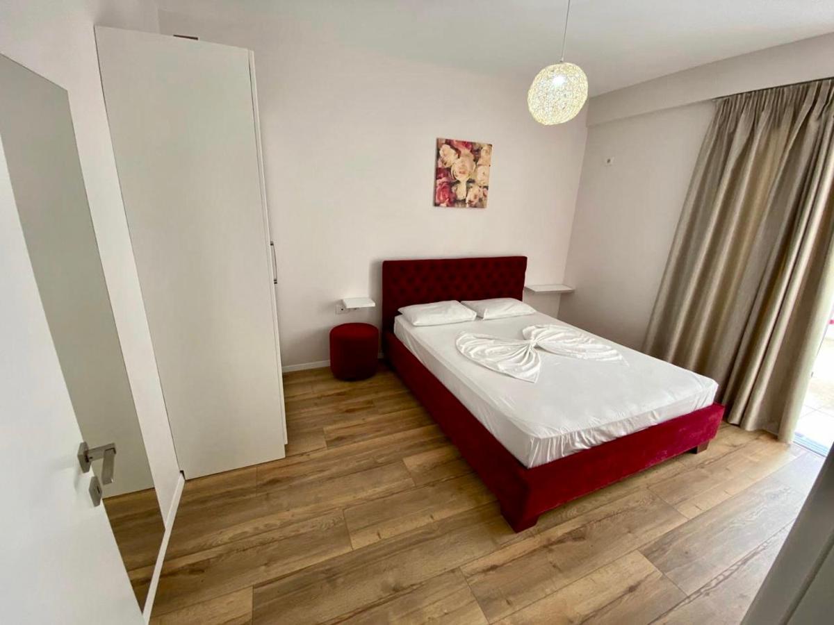 Rock Apartments Sarande Exterior photo