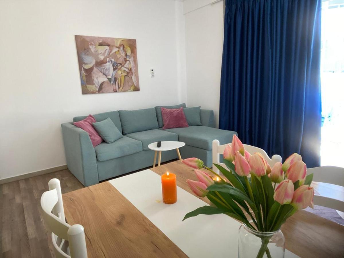 Rock Apartments Sarande Exterior photo