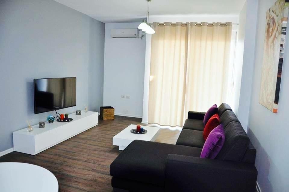 Rock Apartments Sarande Exterior photo
