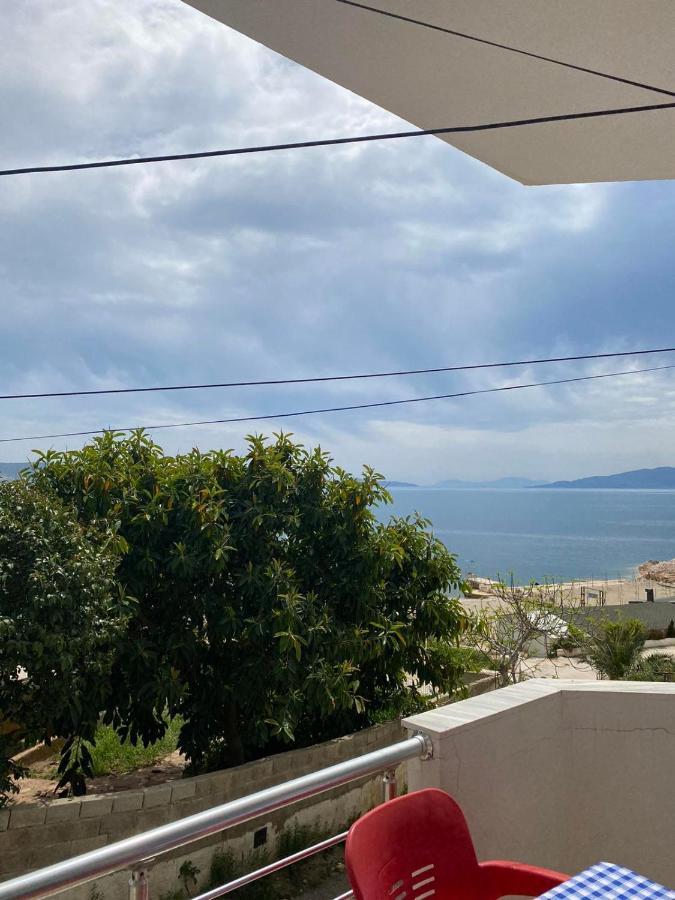 Rock Apartments Sarande Exterior photo