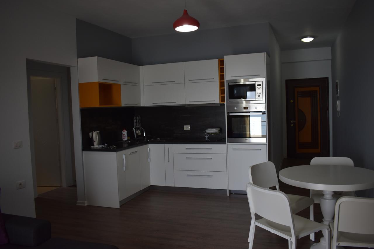 Rock Apartments Sarande Exterior photo