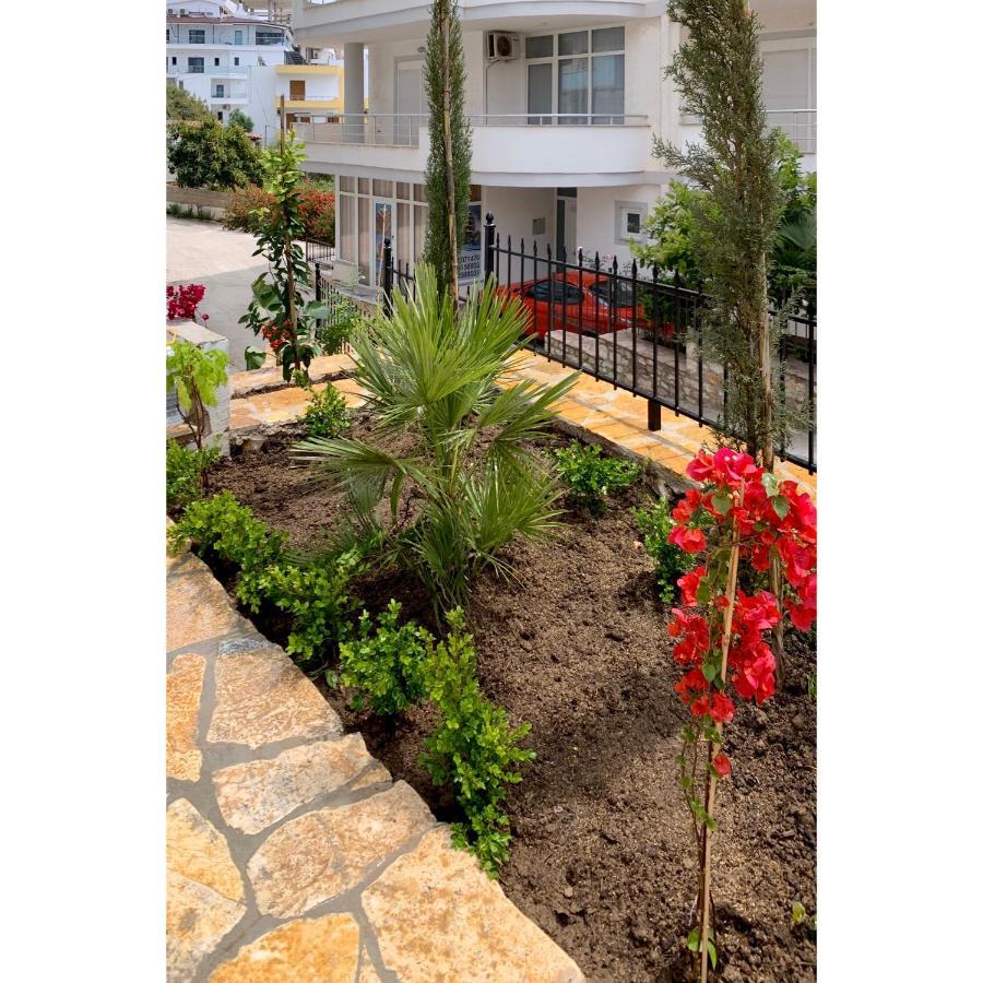 Rock Apartments Sarande Exterior photo